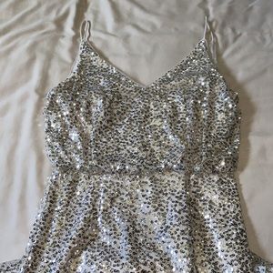 Adrianna Papell Size 4 Champagne Sequins Spaghetti Strap Dress